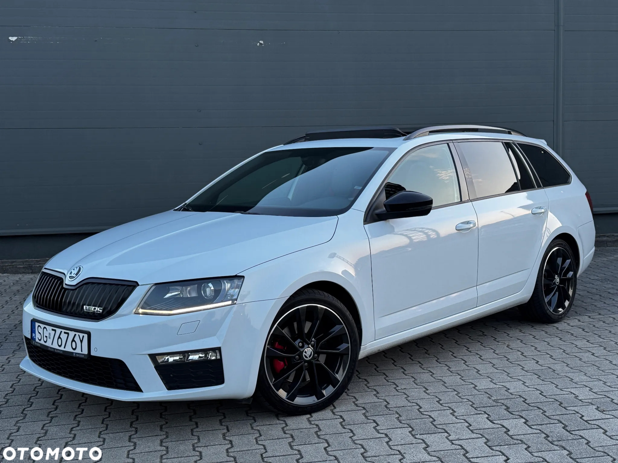 Skoda Octavia 2.0 TDI RS DSG - 2