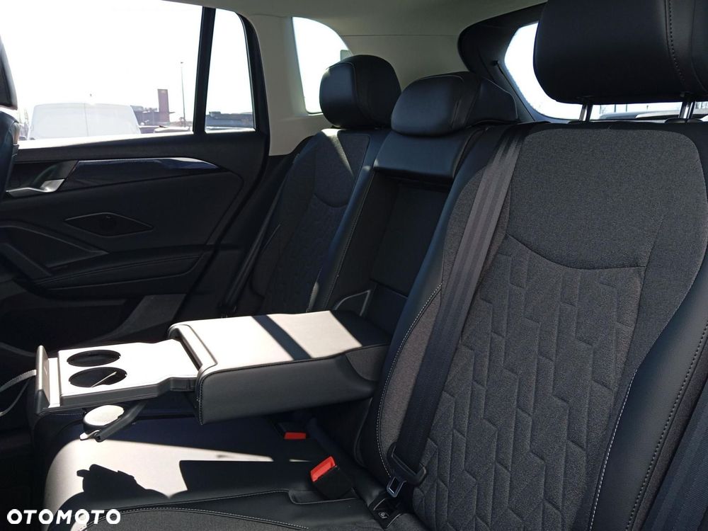 Volkswagen Tiguan - 24