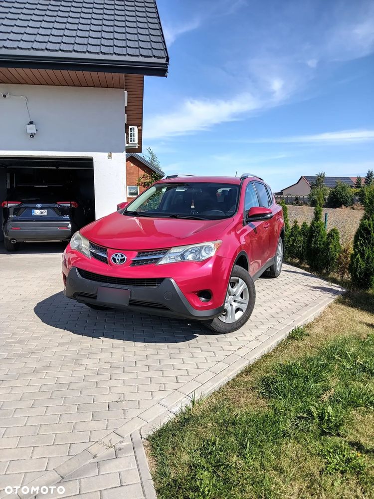 Toyota RAV4 2.5 XLE - 2