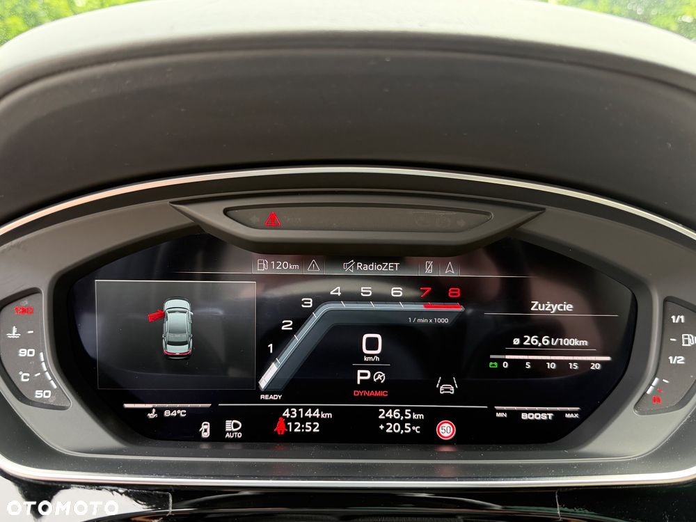Audi S8 - 24