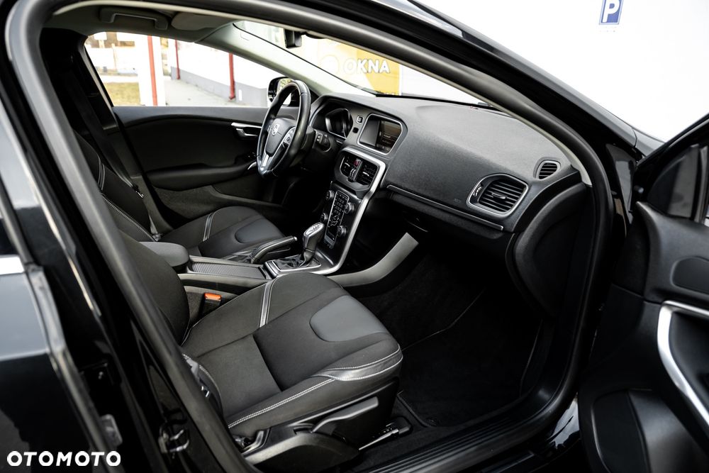 Volvo V40 D3 Geartronic Summum - 22