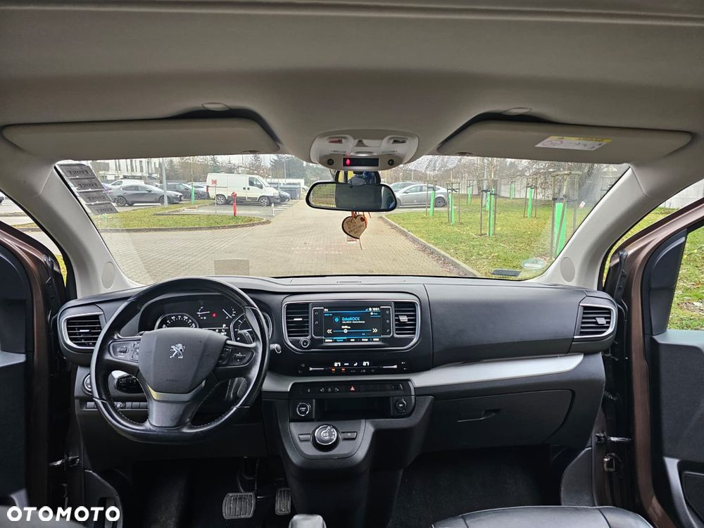 Peugeot Traveller 2.0 BlueHDi Long Business - 29