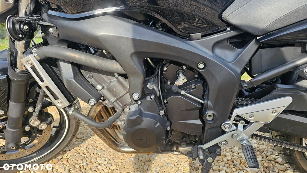 Yamaha FZ6 - 10