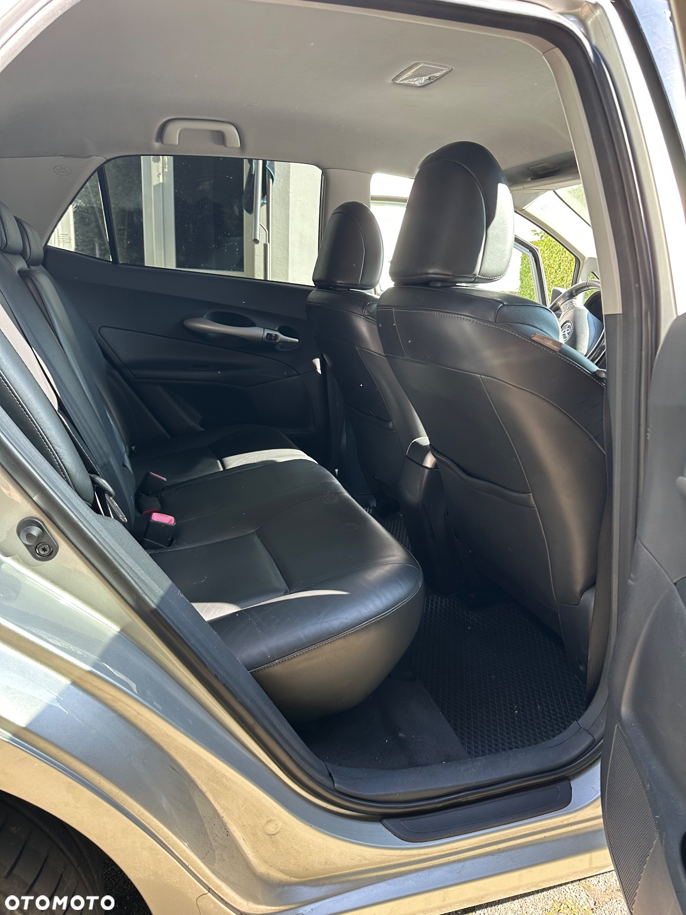 Toyota Auris 2.2 D-4D X + Exclusive - 3
