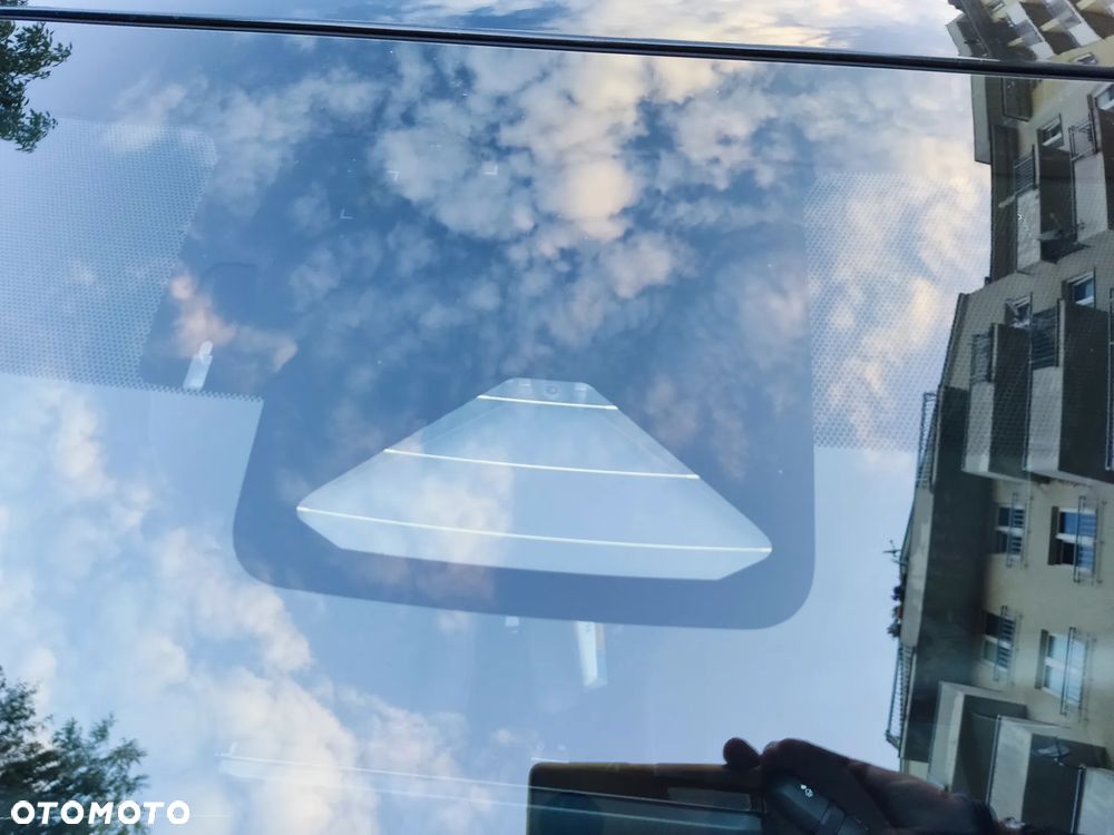 Toyota Corolla 1.8 Hybrid Comfort - 18