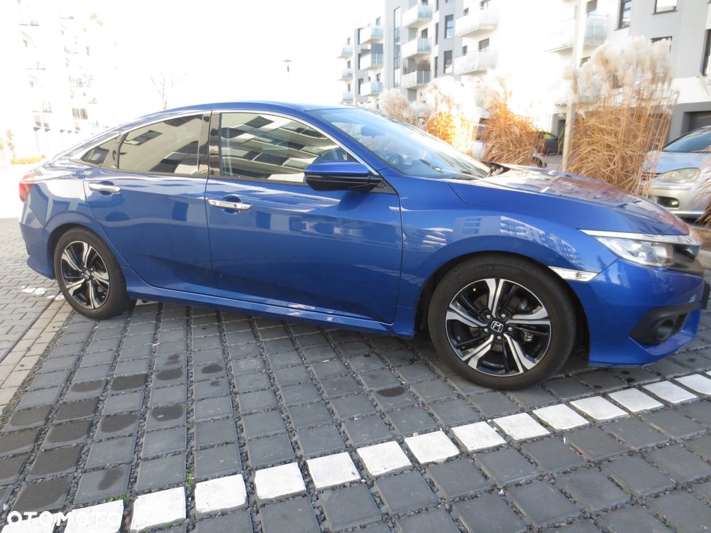 Honda Civic 1.5 T Elegance CVT - 11
