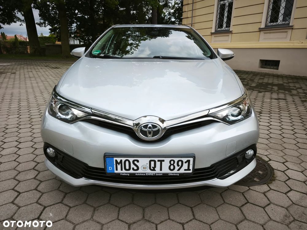 Toyota Auris 1.2 Turbo Edition S+ - 3
