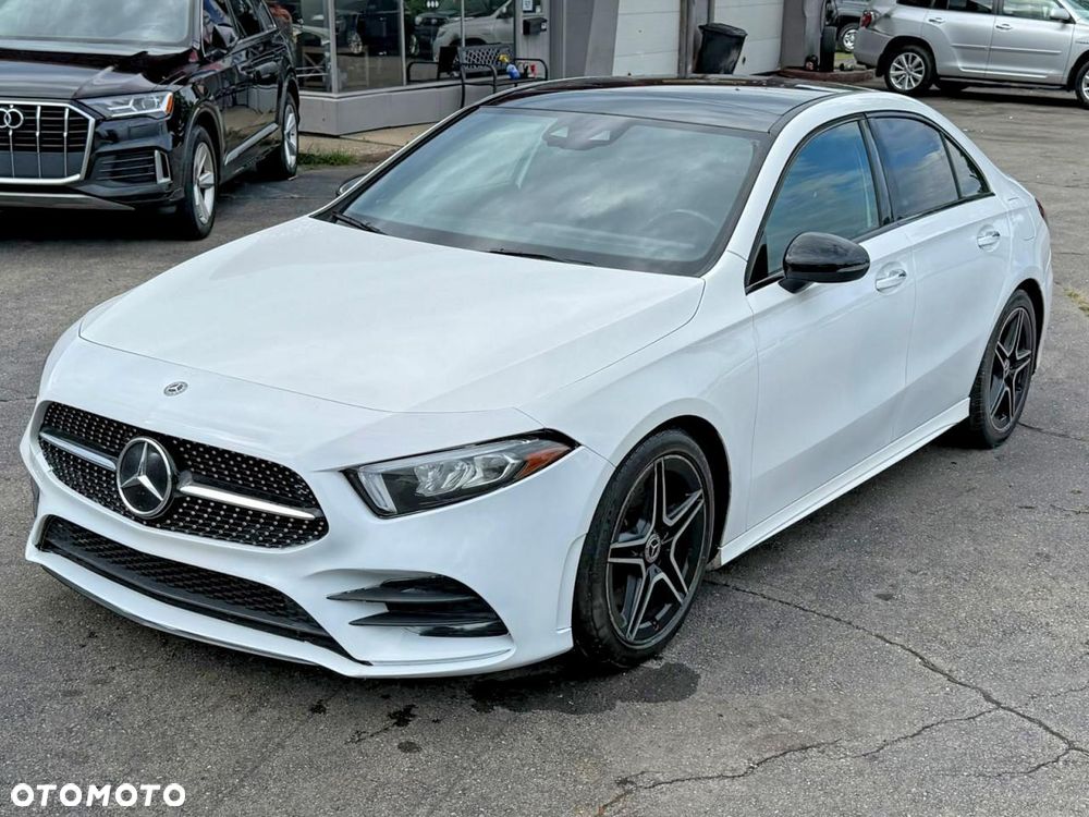 Mercedes-Benz Klasa A 250 AMG Line 7G-DCT - 4