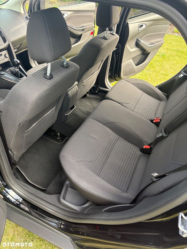 Ford Focus 1.5 EcoBoost Titanium ASS - 8