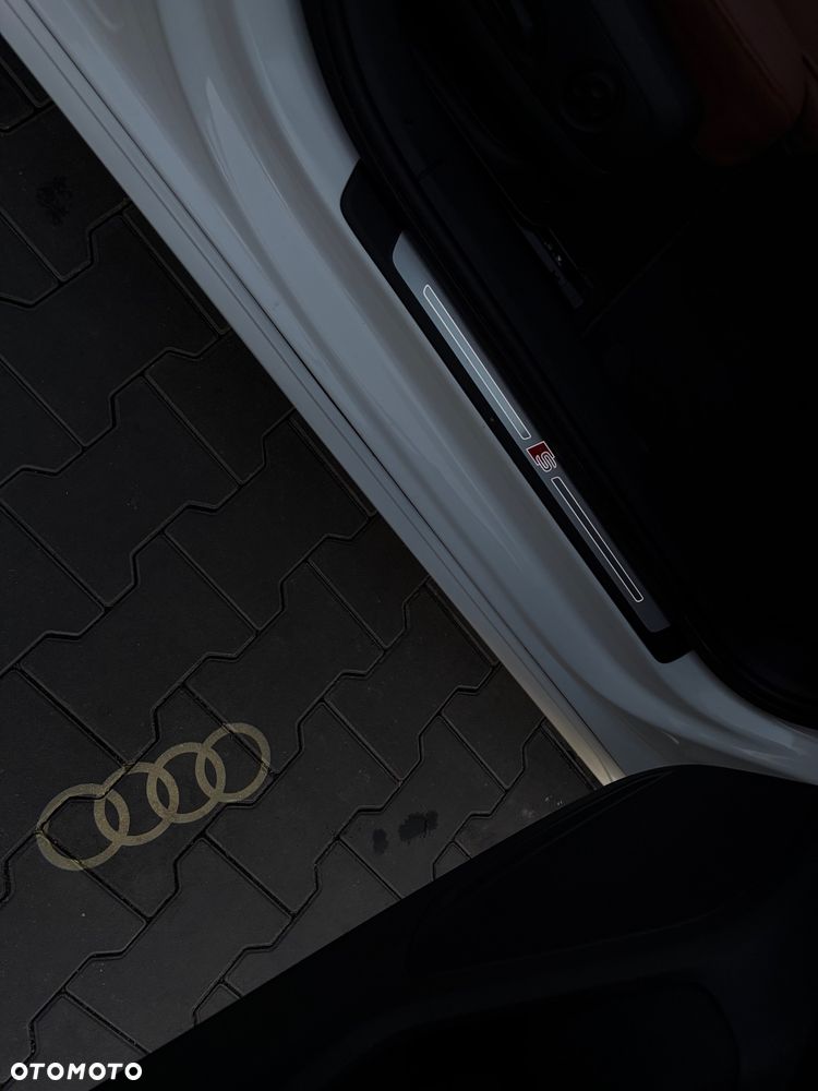 Audi A4 Limousine - 20