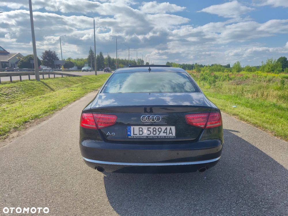 Audi A8 - 4