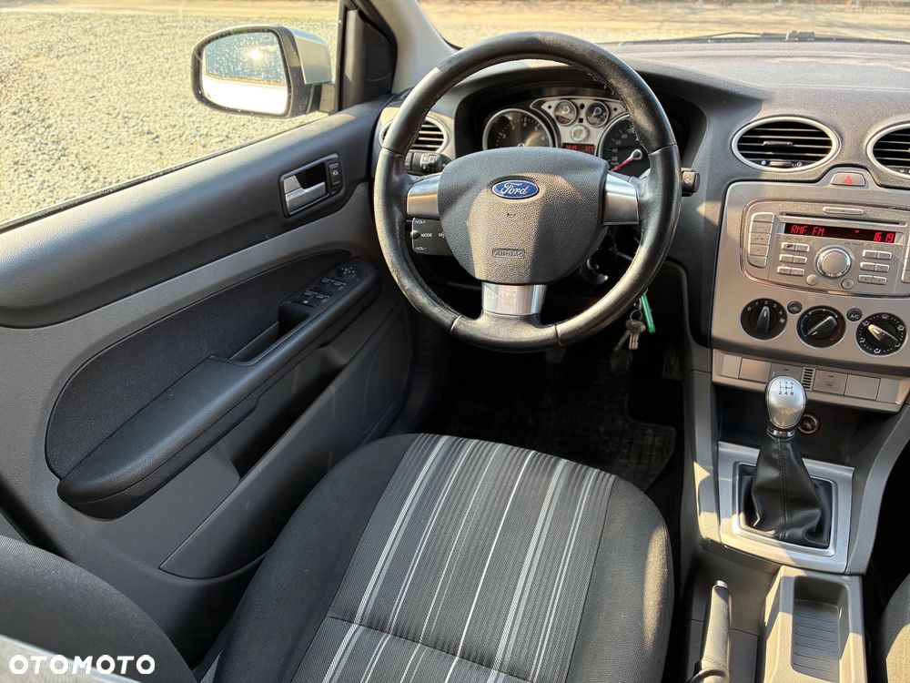 Ford Focus 1.6 Trend - 11