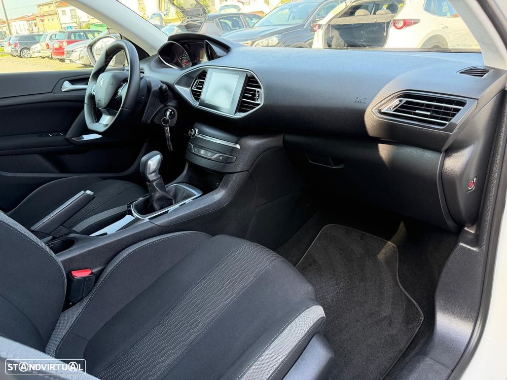 Peugeot 308 SW 1.6 BlueHDi Style - 15