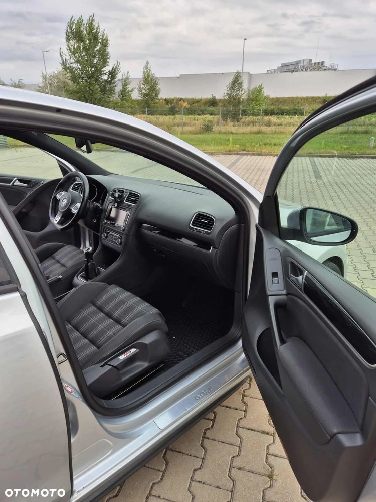 Volkswagen Golf VI 2.0 TDI GTD - 15