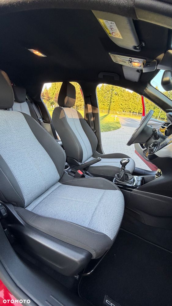 Opel Corsa 1.2 GS S&S - 18
