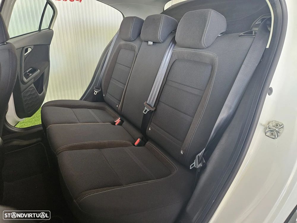 Fiat Tipo 1.3 M-Jet Pop - 24