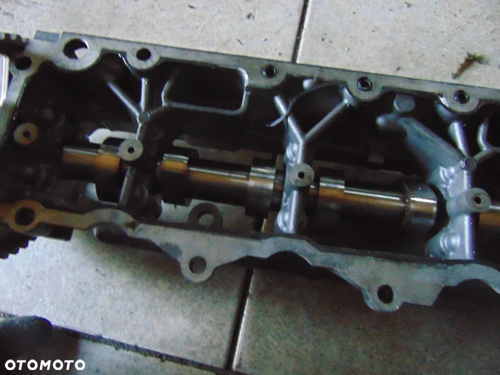 Wałek rozrządu mazda ford 1,4 tdci - 3