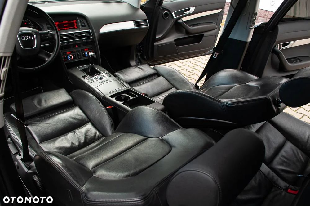 Audi A6 Limousine 2.4 - 26