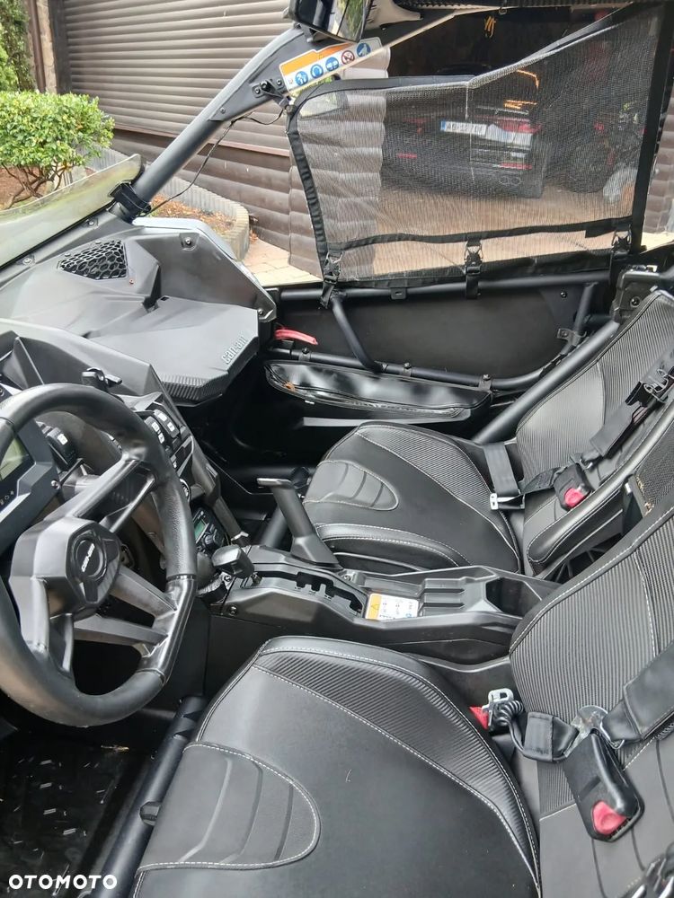 Can-Am Maverick - 5