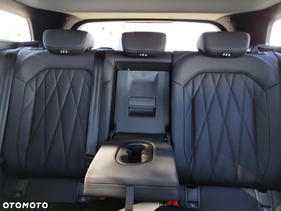 Ford Explorer - 19