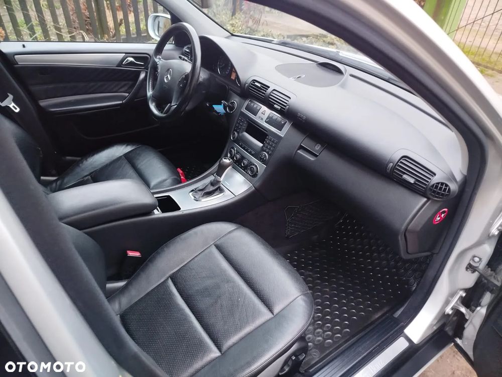 Mercedes-Benz Klasa C 180 Kompressor Automatik Avantgarde - 14