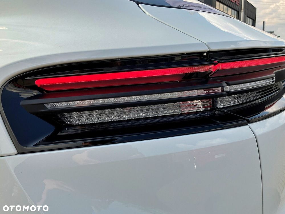 Porsche Macan - 36
