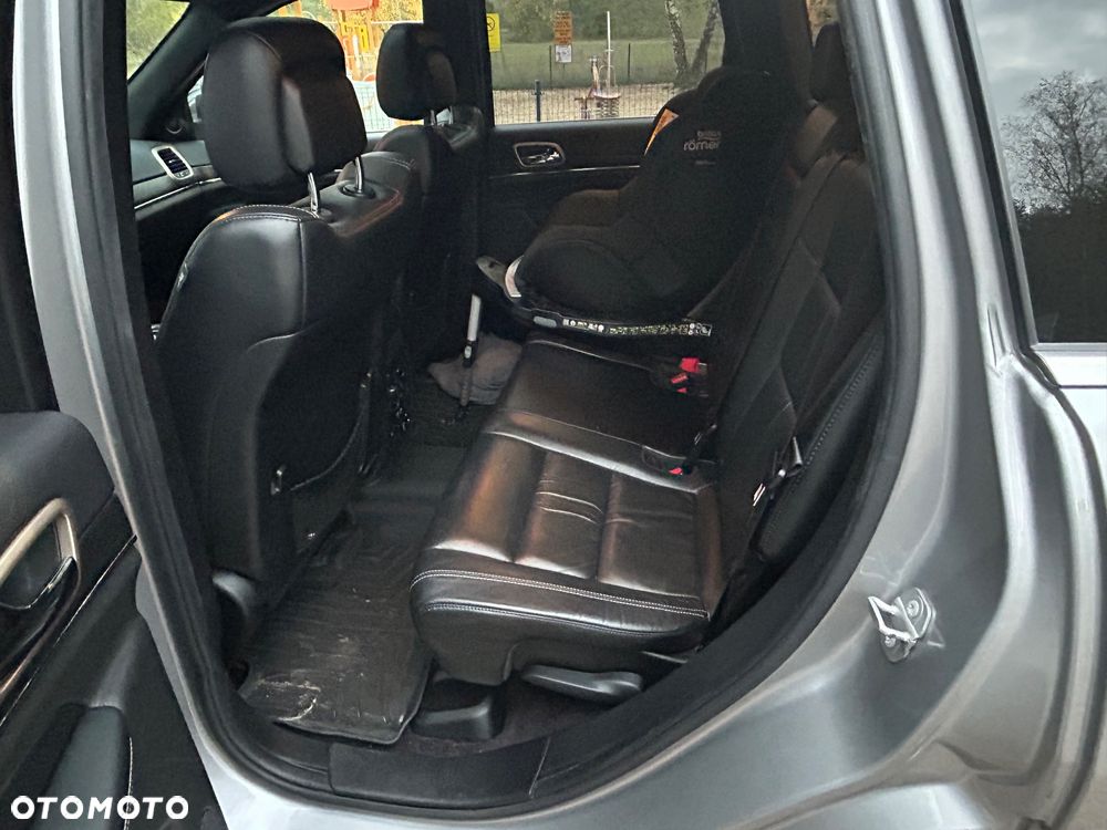 Jeep Grand Cherokee - 17