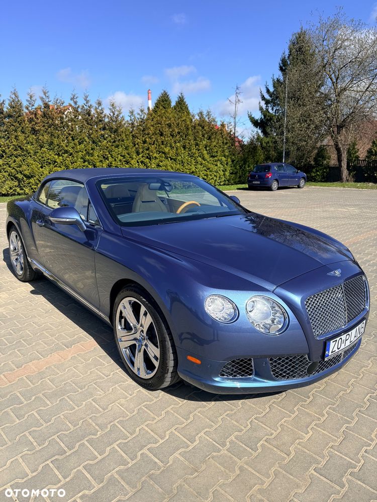 Bentley Continental GT W12 - 6