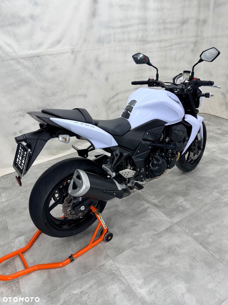 Kawasaki Z - 19