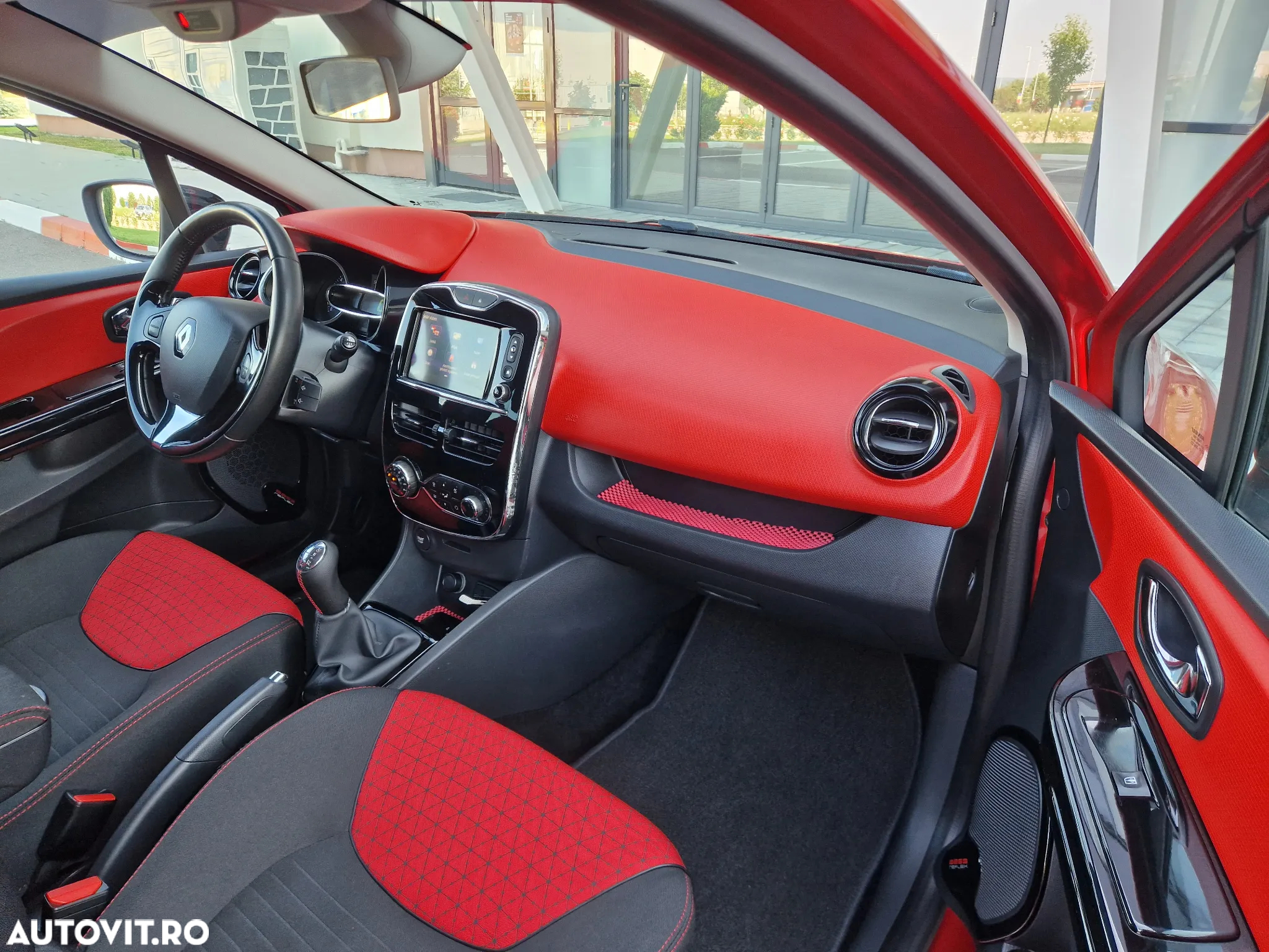 Renault Clio TCe 90 BUSINESS EDITION - 3