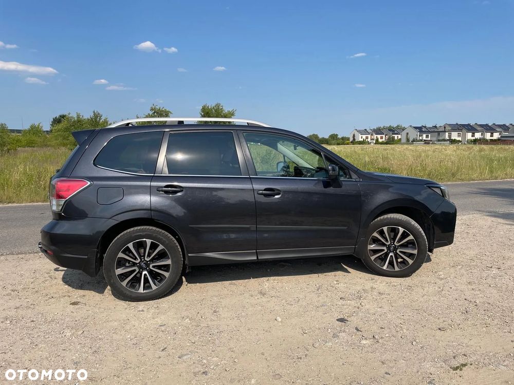 Subaru Forester 2.0 XT Platinum Lineartronic - 14