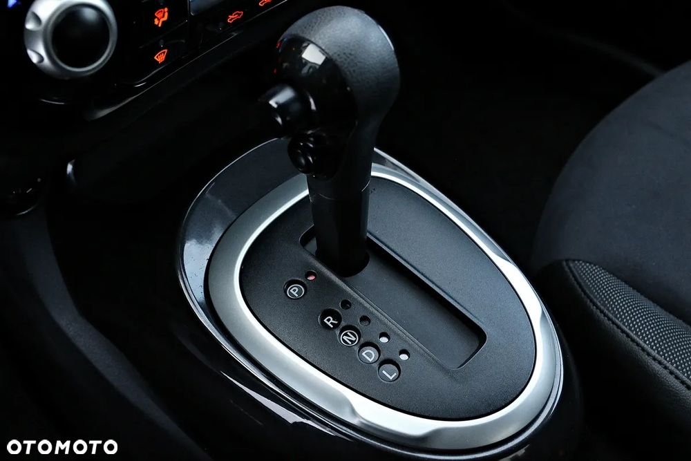 Nissan Juke 1.6 Xtronic Tekna - 29