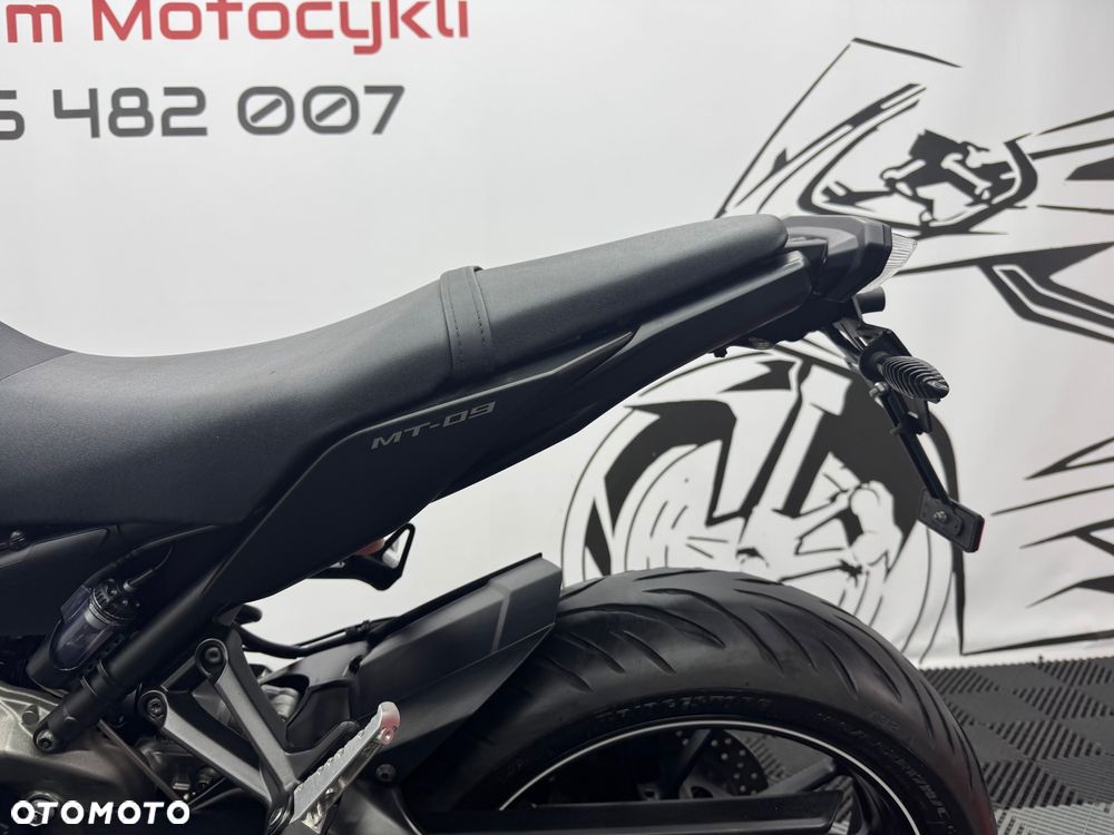 Yamaha MT - 16
