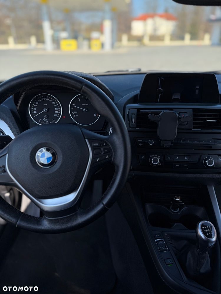 BMW Seria 1 116d - 15