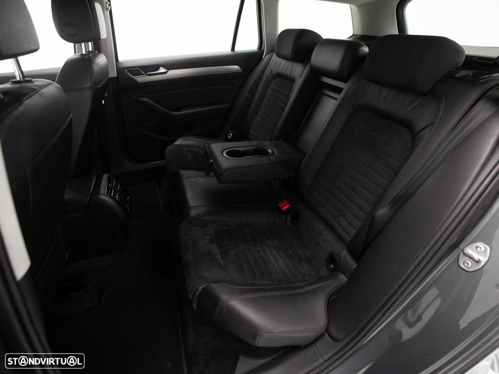 VW Passat Variant 2.0 TDI Confortline DSG - 11