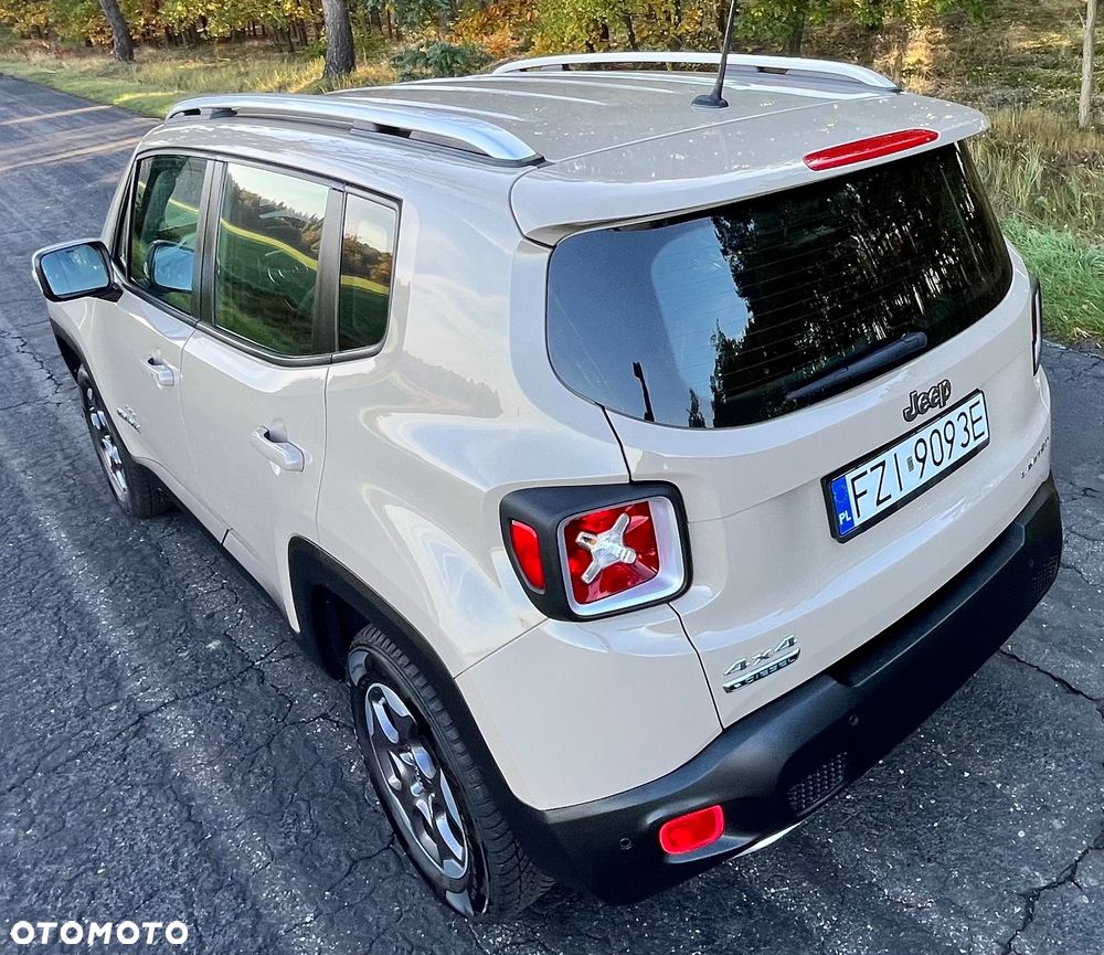 Jeep Renegade - 32