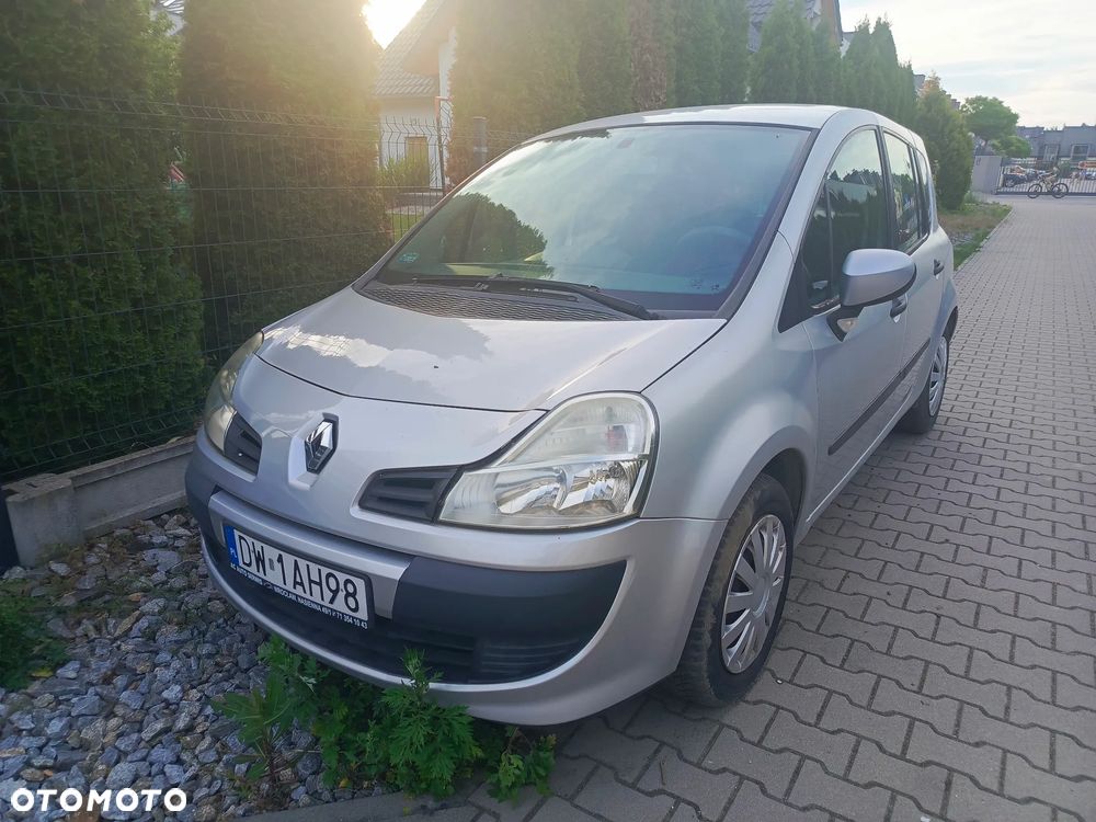Renault Modus - 2