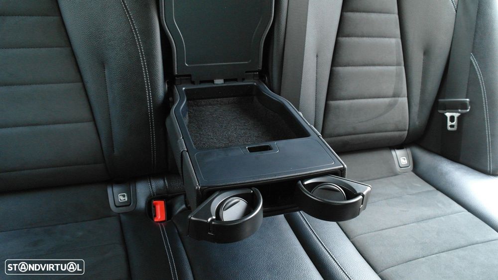 Mercedes-Benz E 300 de AMG Line - 26
