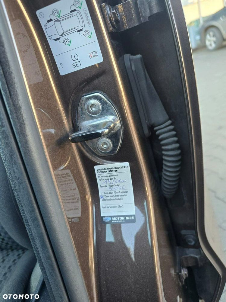 Volkswagen Polo - 22