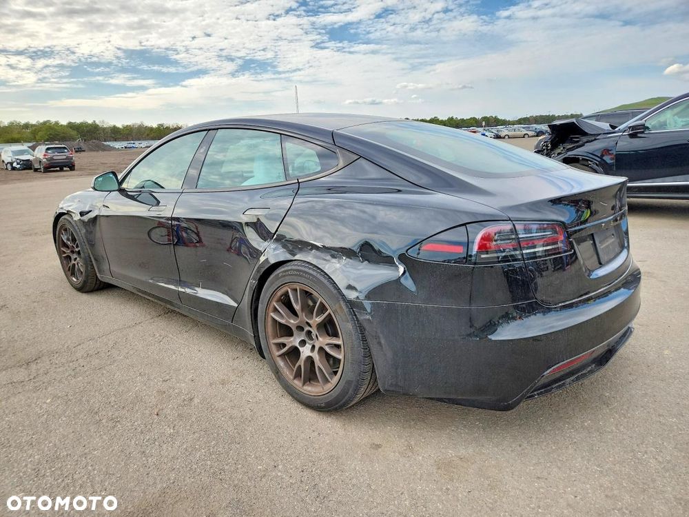 Tesla Model S AWD - 5