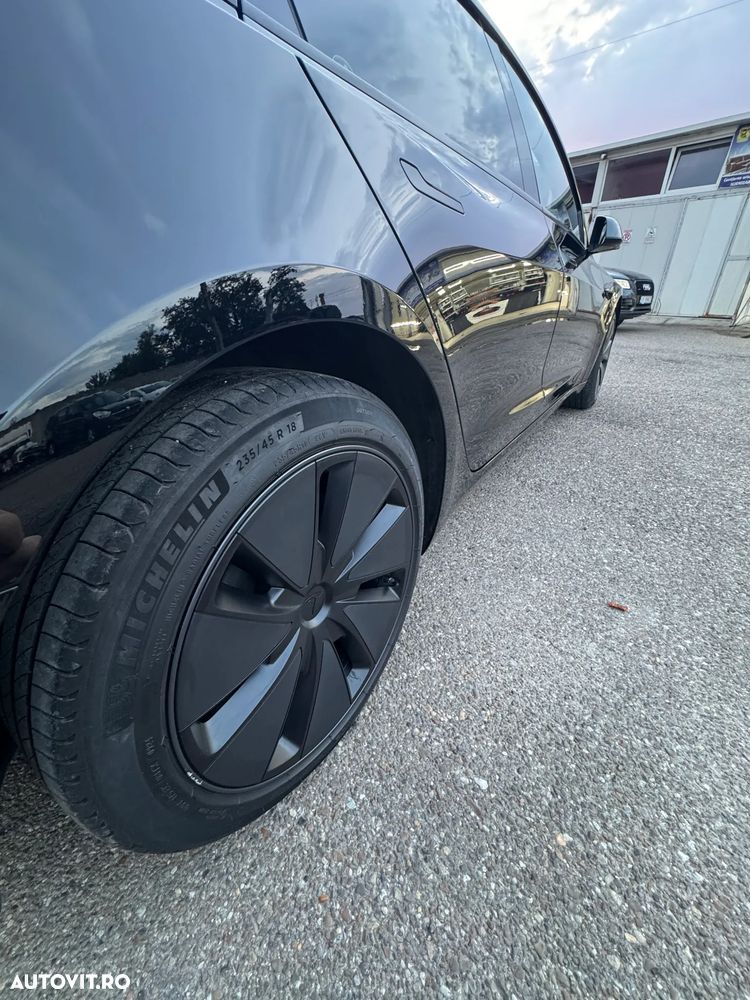 Tesla Model 3 Long Range - 6