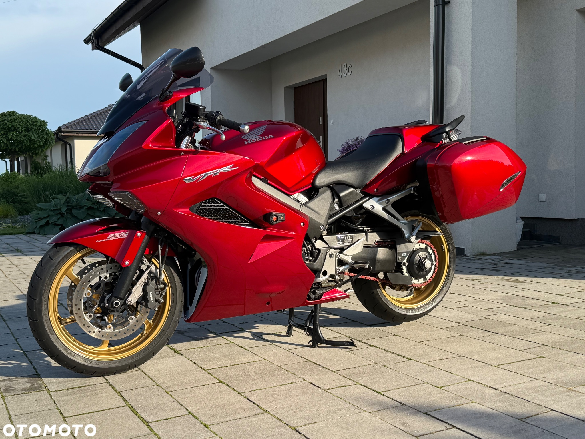 Honda VFR - 3