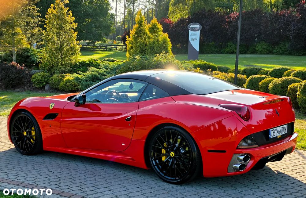 Ferrari California - 4
