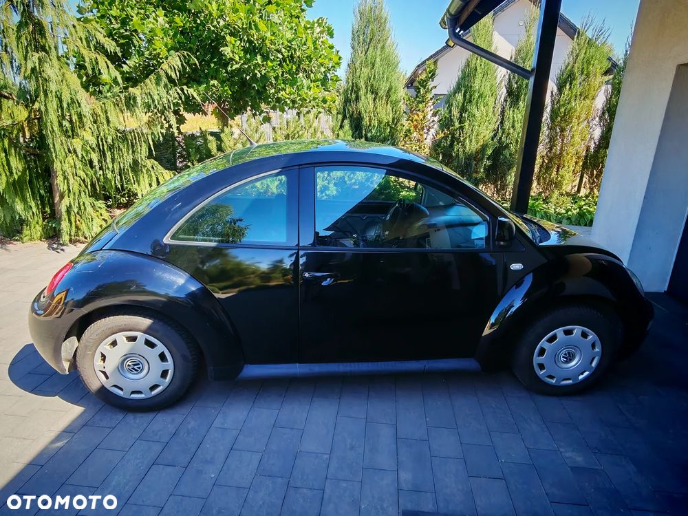 Volkswagen New Beetle - 3