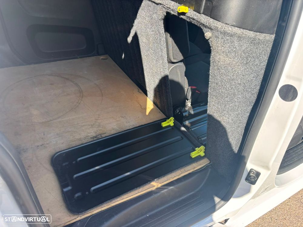 Opel Combo 1.5 CDTi 102cv L2 H1 ENJOY - AC - IVA DEDUTÍVEL - 8