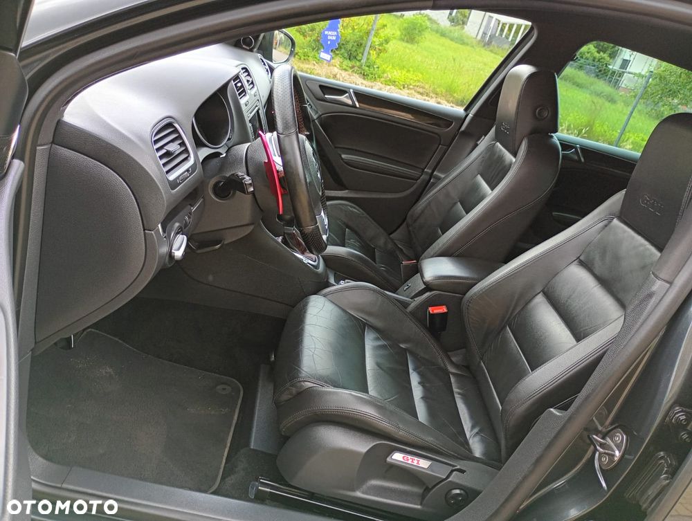 Volkswagen Golf 2.0 TSI GTI DSG - 14