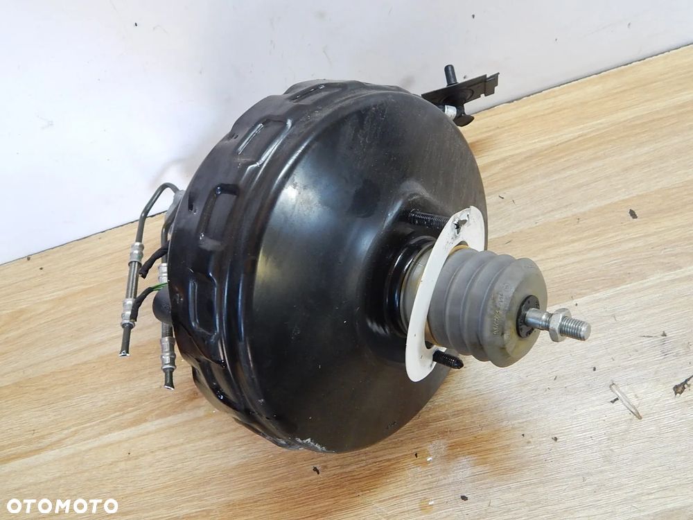 Serwo pompa hamulcowa Mercedes E klasa 212 W212 Lift 09-16  Łuków części - 4