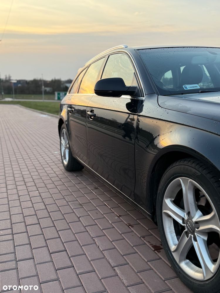 Audi A4 Avant - 4