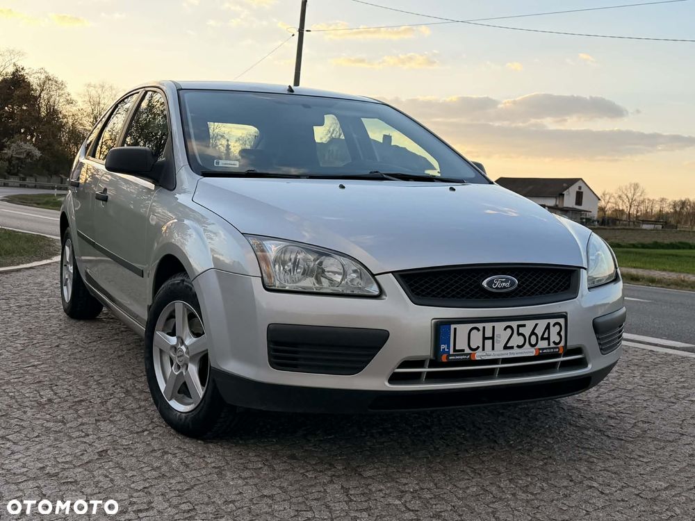 Ford Focus 1.6 Ambiente - 21