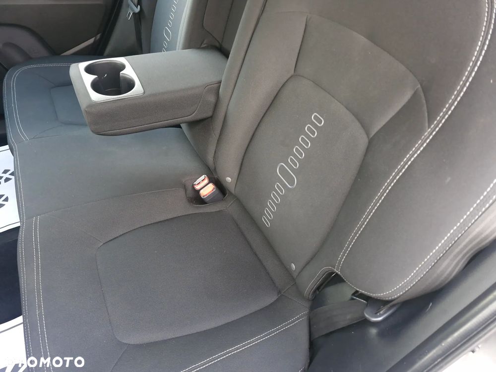 Kia Sportage 2.0 CVVT 2WD Automatik Vision - 22